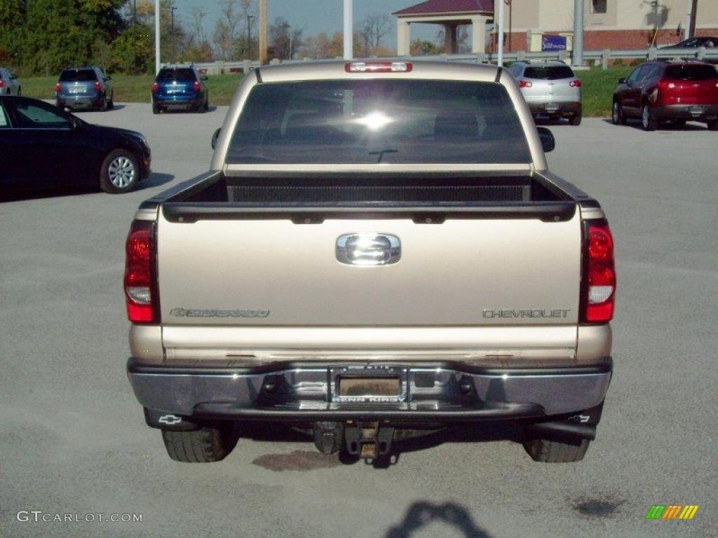 2005 Silverado 1500 Z71 Crew Cab 4x4 - Sandstone Metallic / Tan photo #13