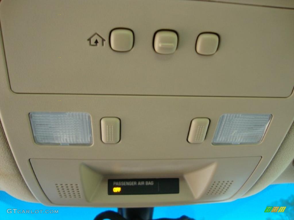 2006 Cadillac STS V8 Controls Photo #39019251