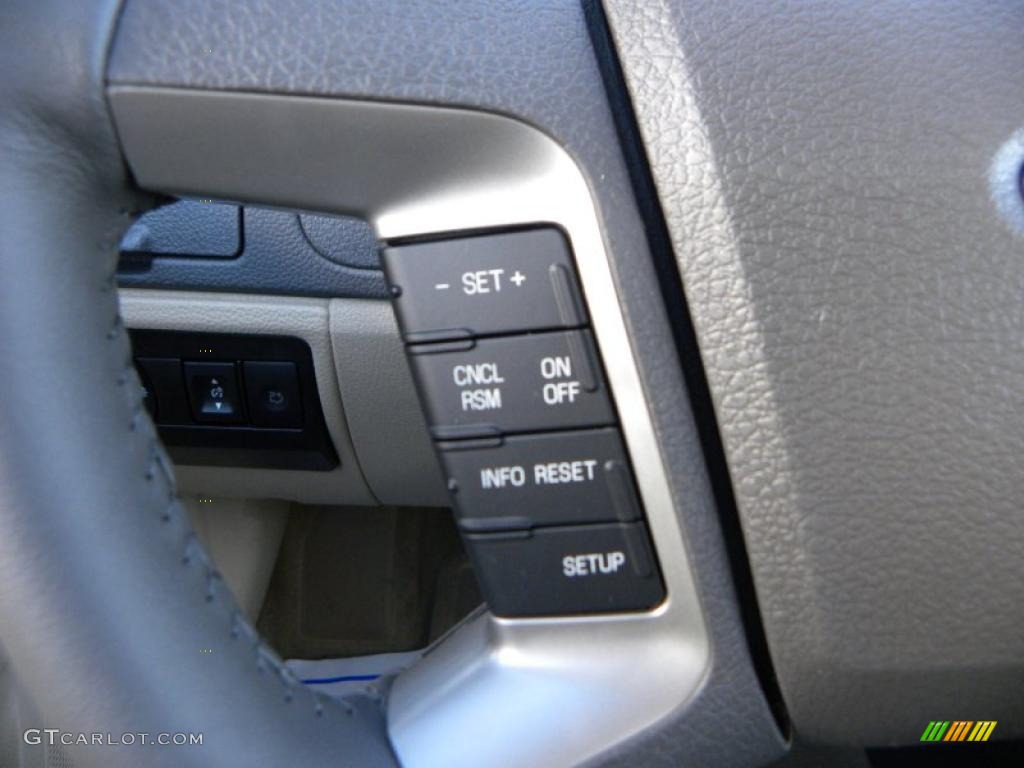 2011 Ford Fusion SEL V6 Controls Photo #39020523