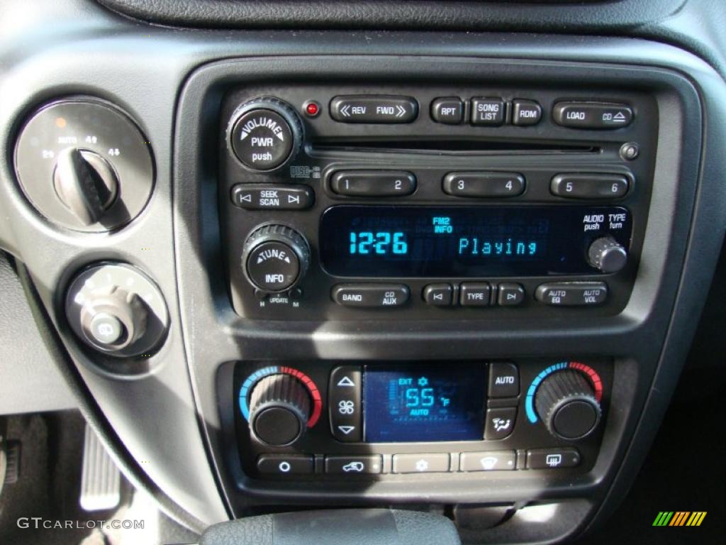 2007 Chevrolet TrailBlazer LT 4x4 Controls Photo #39020983