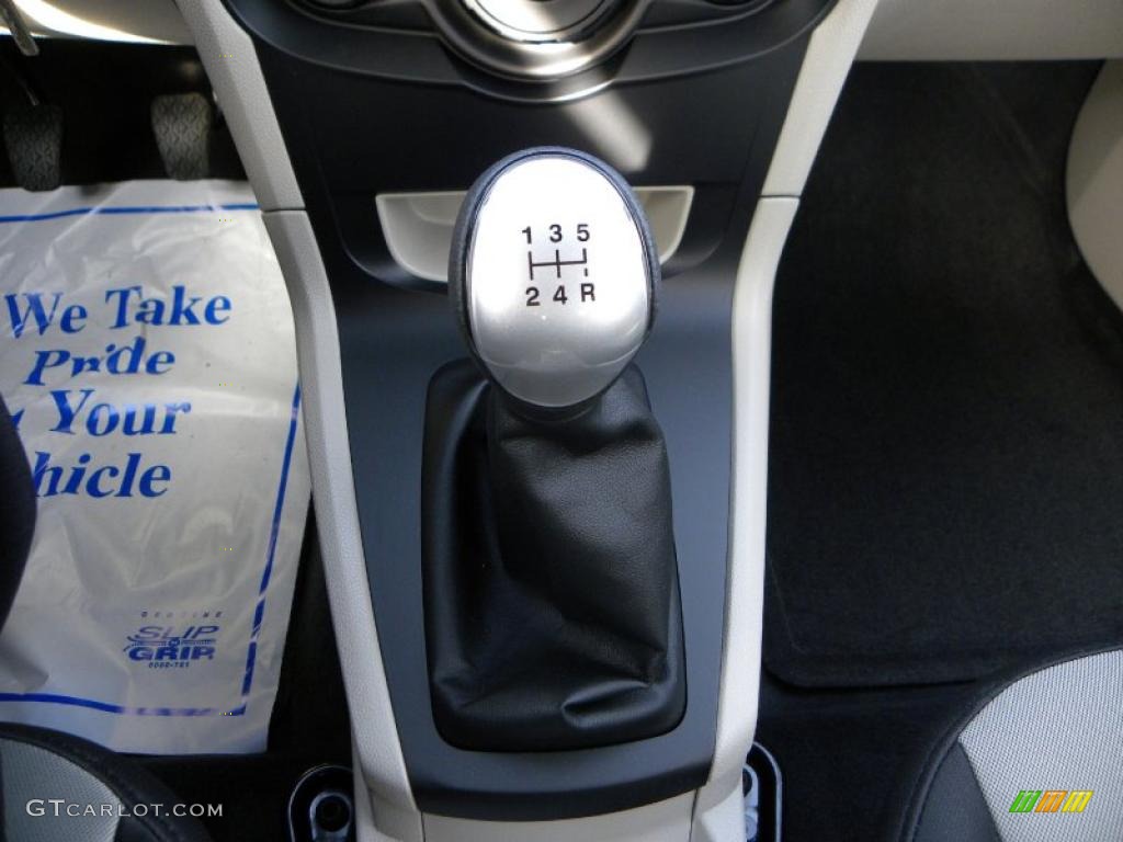 2011 Ford Fiesta S Sedan 5 Speed Manual Transmission Photo #39021291