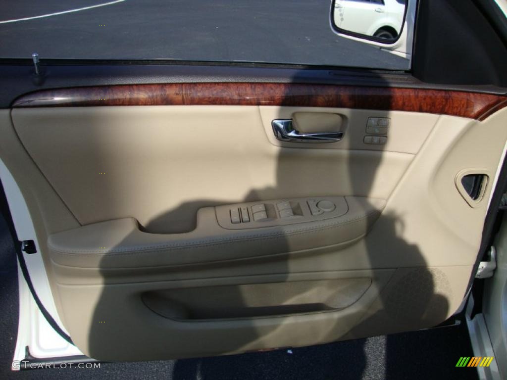 2007 DTS Sedan - White Lightning / Cashmere photo #13