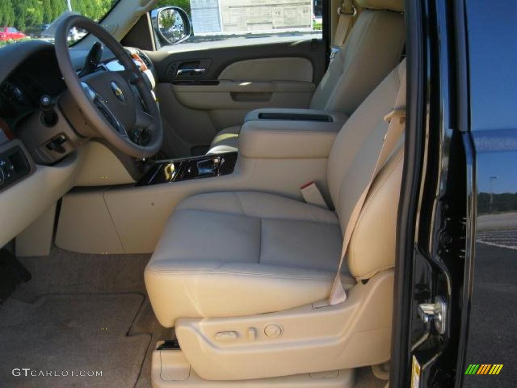 Light Cashmere/Dark Cashmere Interior 2011 Chevrolet Tahoe LTZ Photo #39023587