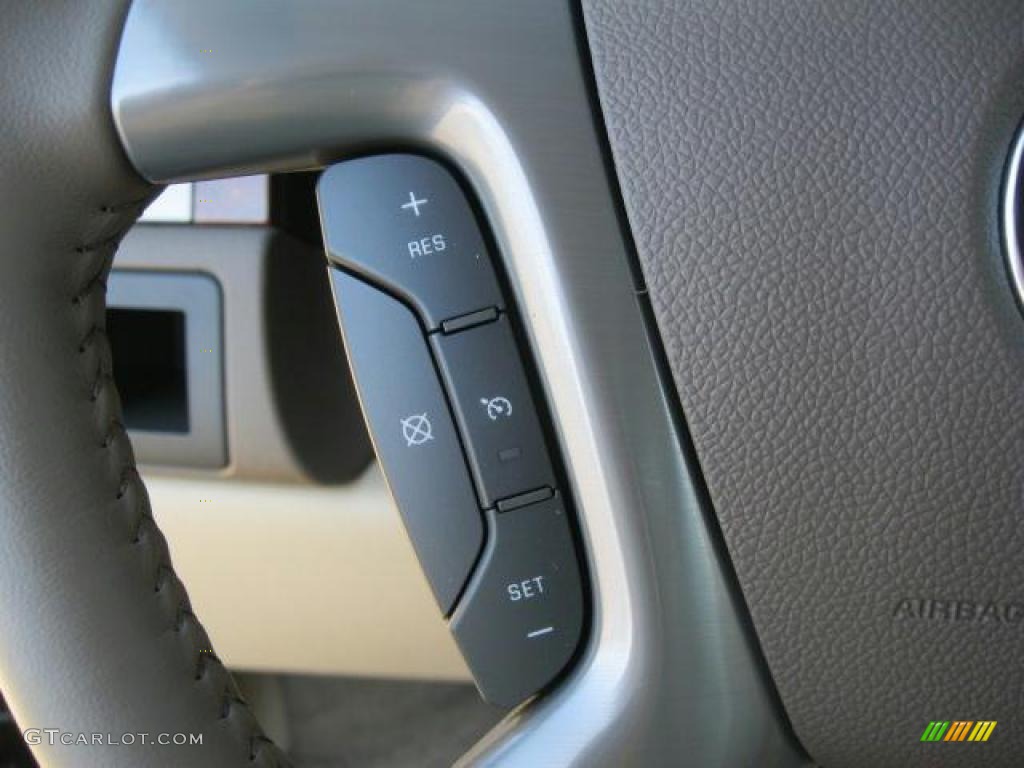 2011 Chevrolet Tahoe LTZ Controls Photo #39023679
