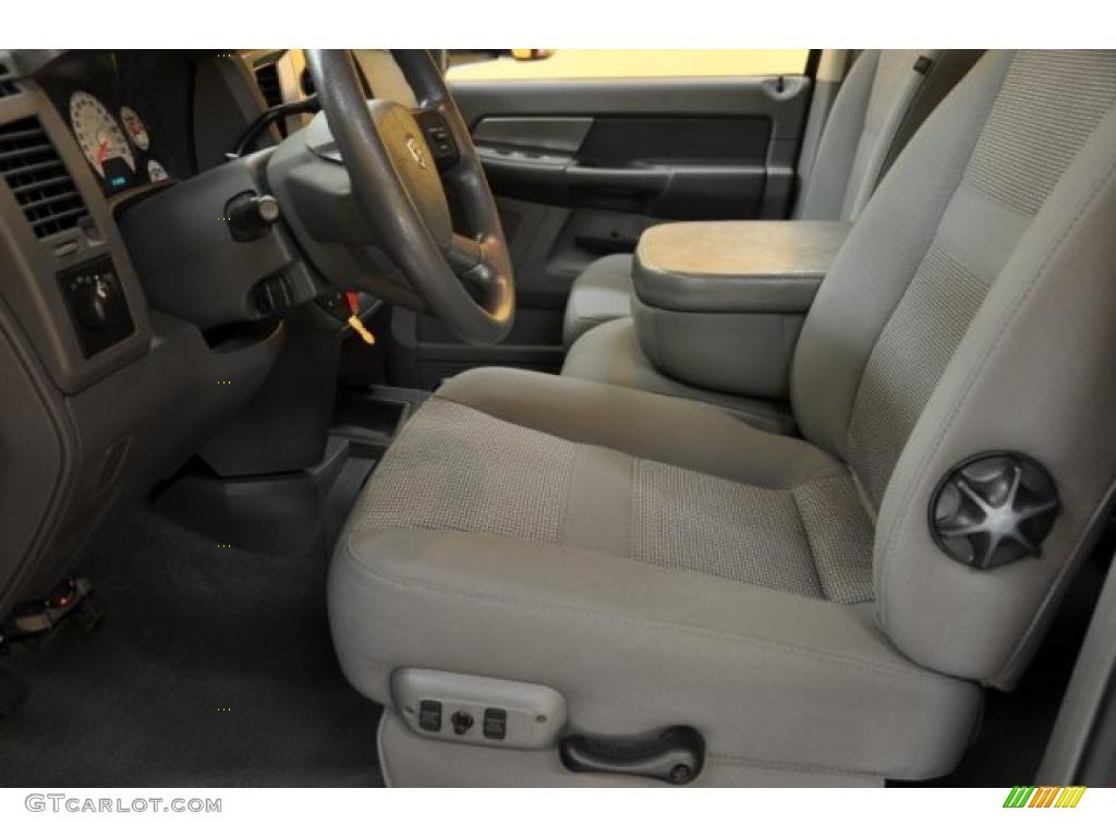 2008 Ram 3500 SLT Quad Cab 4x4 Chassis - Inferno Red Crystal Pearl / Medium Slate Gray photo #9