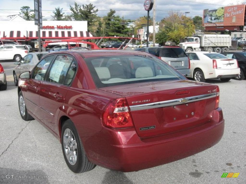 2007 Malibu LT Sedan - Sport Red Metallic / Titanium Gray photo #9