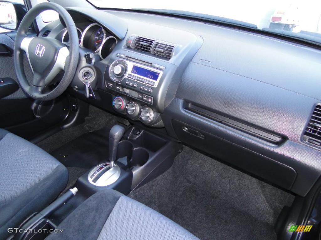 Black/Grey Interior 2008 Honda Fit Hatchback Photo #39024931