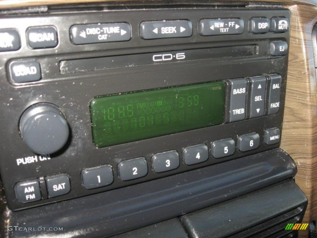2004 Ford Explorer Eddie Bauer 4x4 Controls Photo #39025627