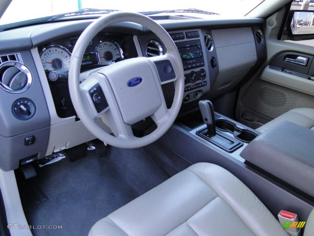 Stone Interior 2007 Ford Expedition XLT Photo #39026019