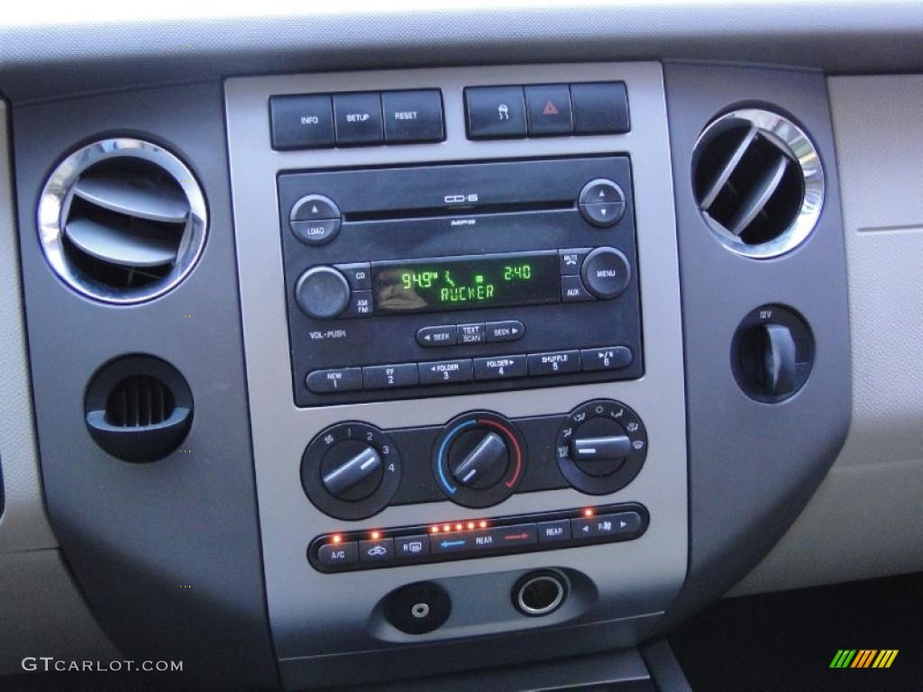 2007 Ford Expedition XLT Controls Photo #39026143