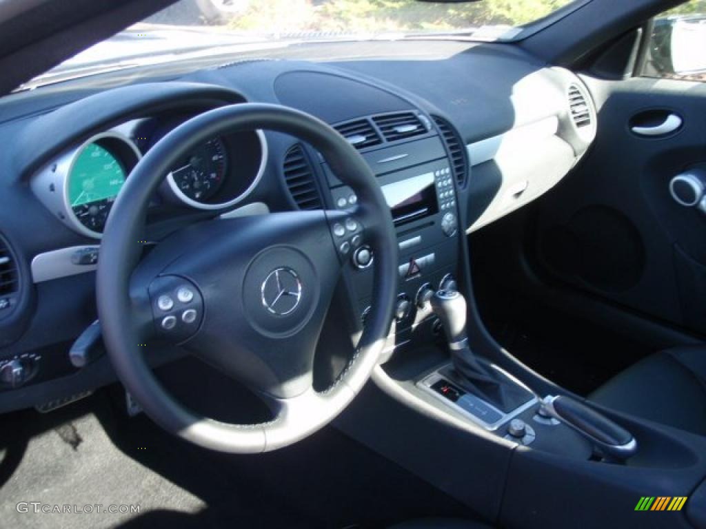2005 SLK 350 Roadster - Black / Black photo #14