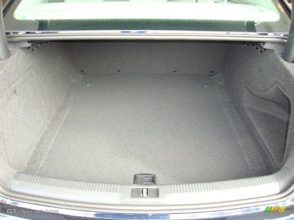 2011 Audi A4 2.0T Sedan Trunk Photo #39027471
