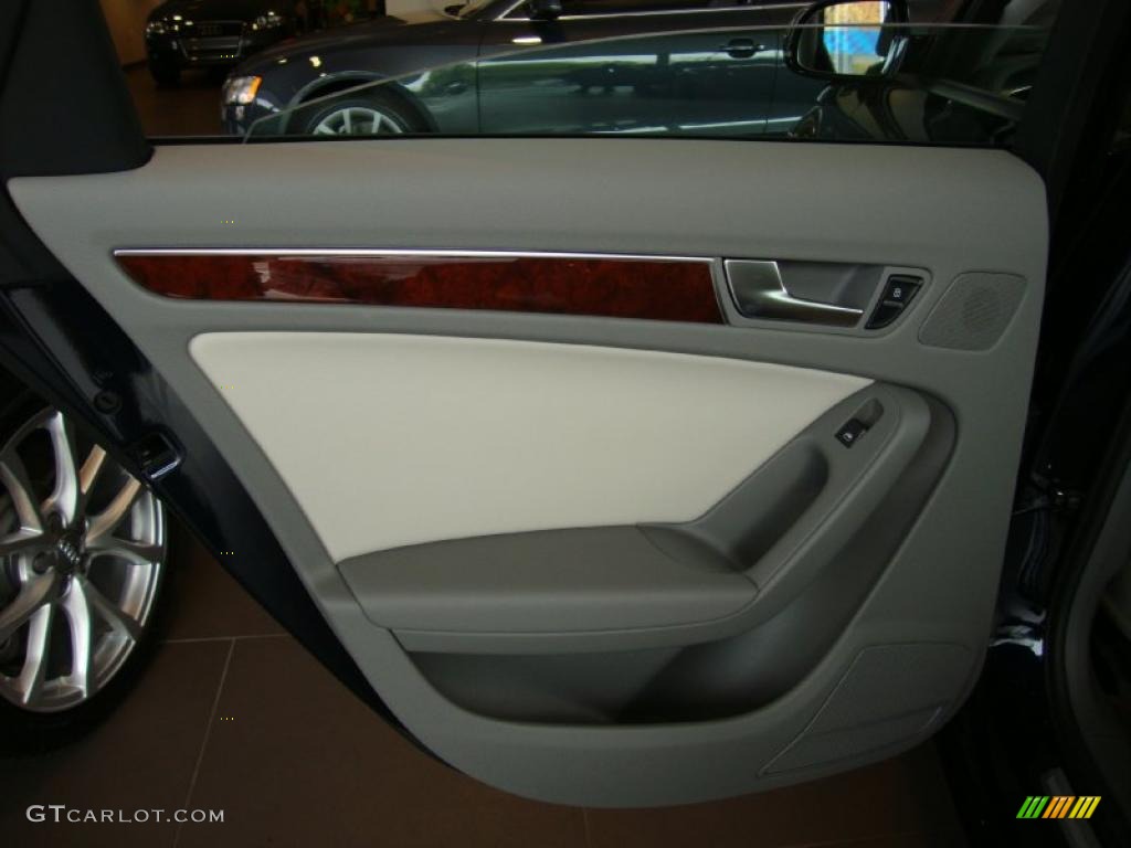 2011 A4 2.0T Sedan - Deep Sea Blue Pearl / Light Gray photo #20