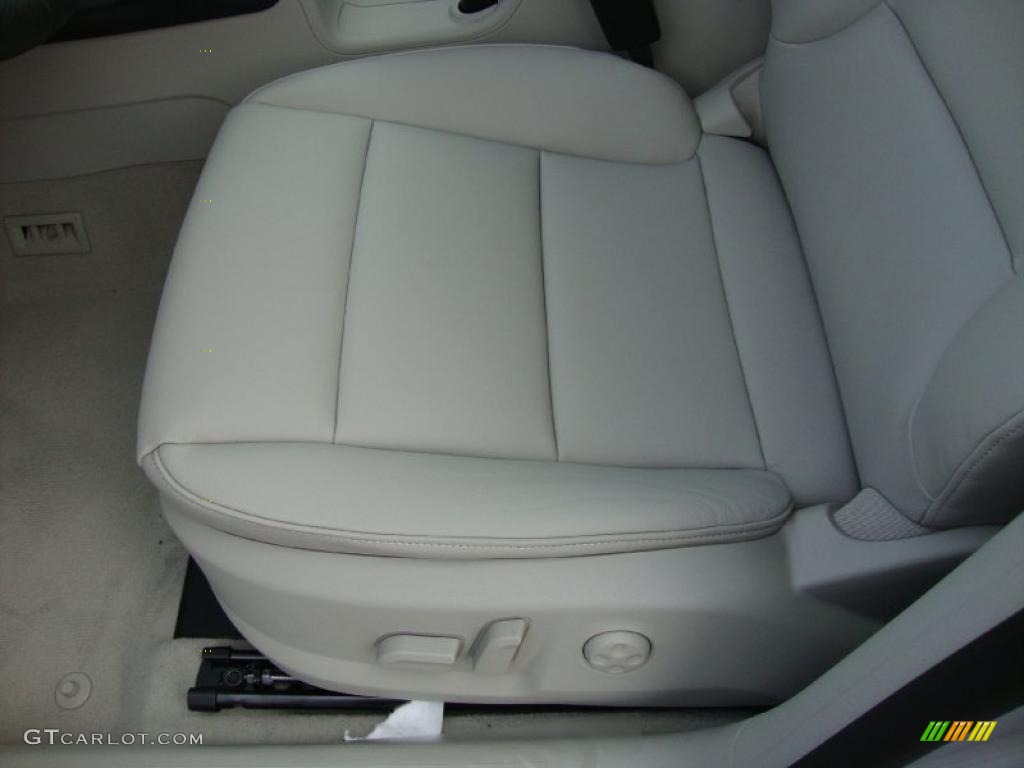 Light Grey Interior 2011 Audi A3 2.0 TDI Photo #39028667