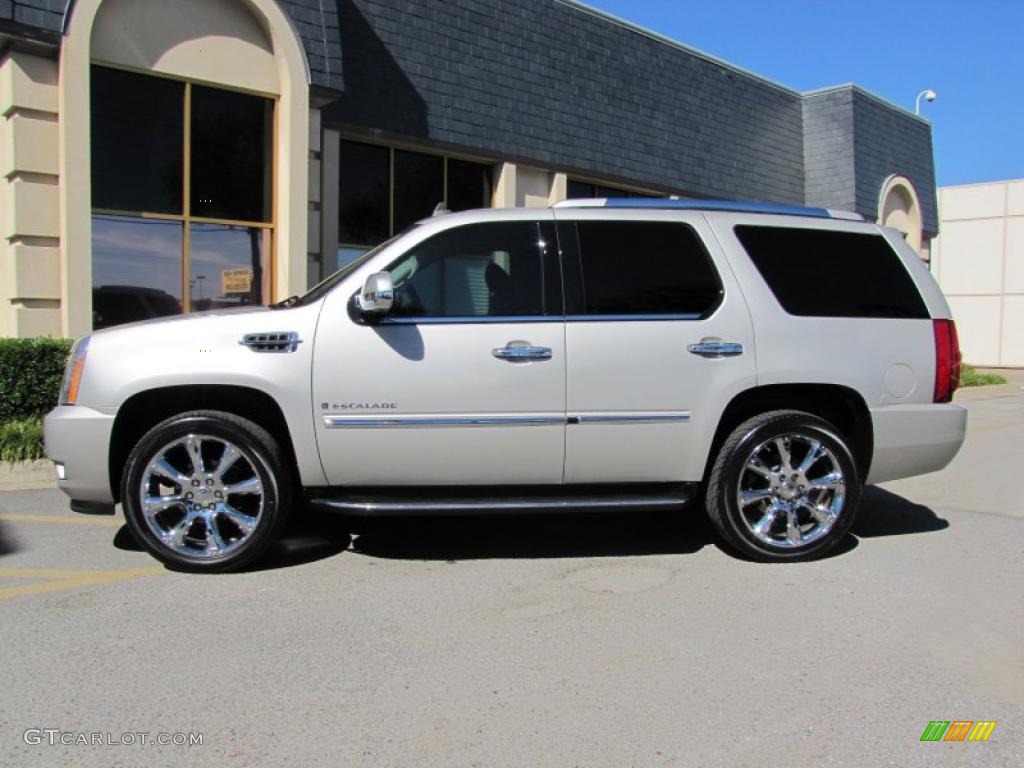 Quicksilver 2007 Cadillac Escalade Standard Escalade Model Exterior Photo #39029773