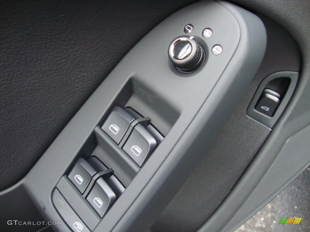 2011 Audi A4 2.0T quattro Sedan Controls Photo #39030007
