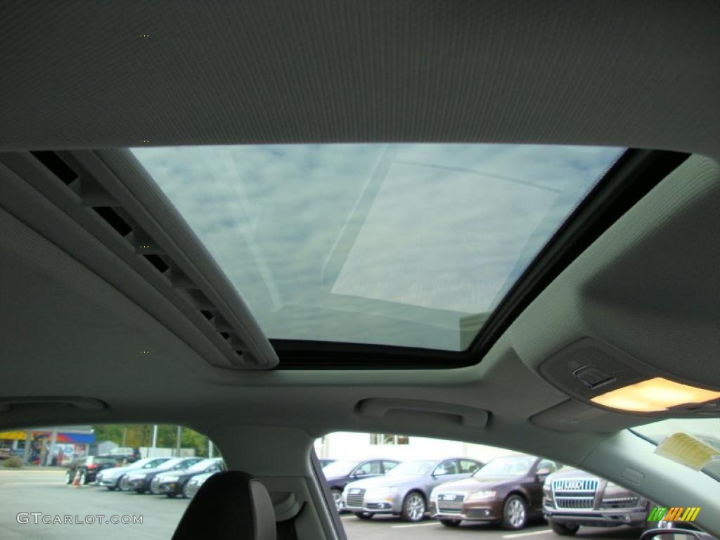 2011 Audi A4 2.0T quattro Sedan Sunroof Photo #39030119