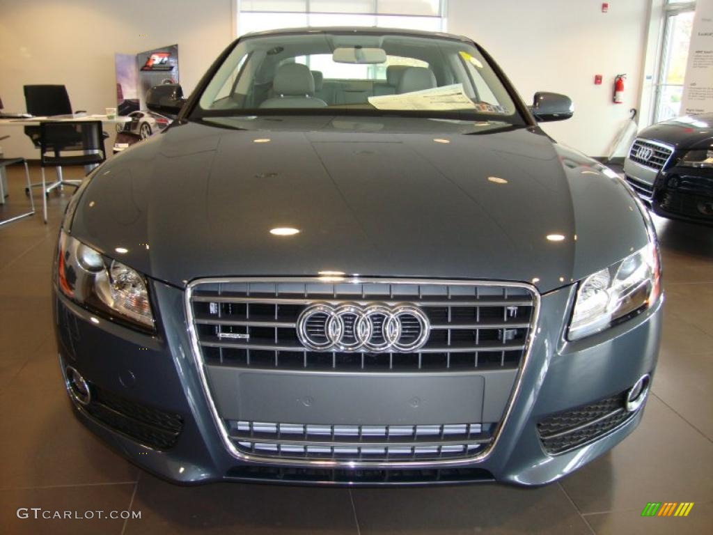 2011 A5 2.0T quattro Coupe - Meteor Grey Pearl Effect / Light Grey photo #3