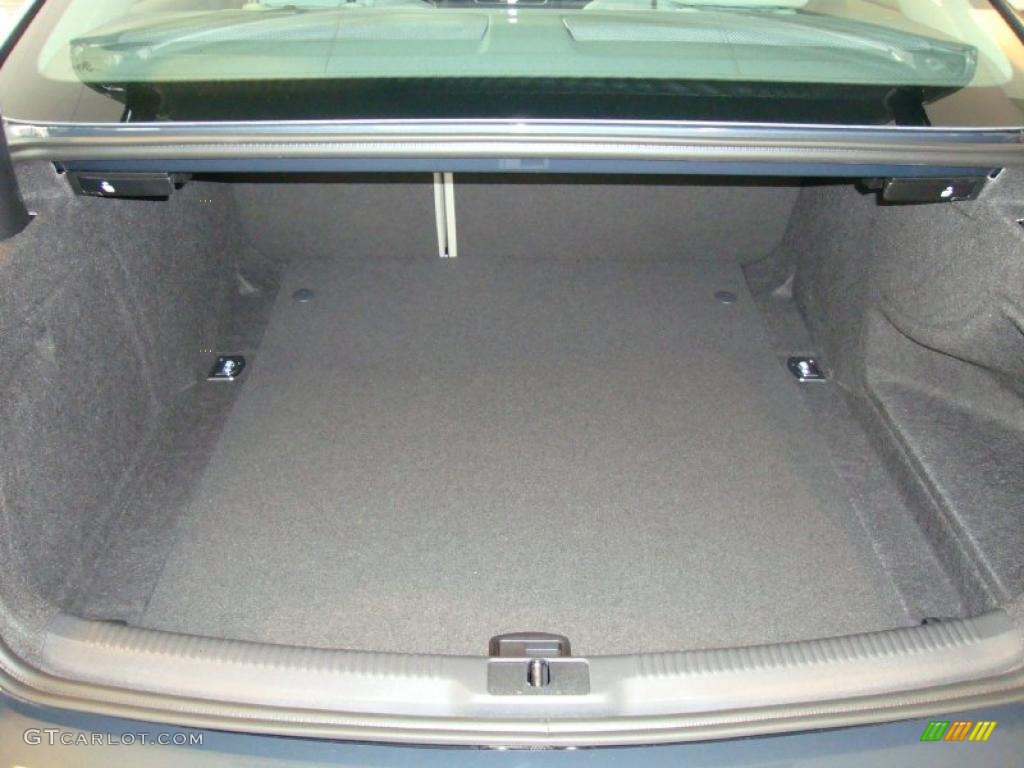 2011 Audi A5 2.0T quattro Coupe Trunk Photo #39034209