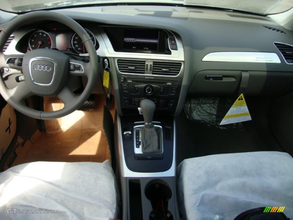 2011 Audi A4 2.0T quattro Sedan Light Gray Dashboard Photo #39037823