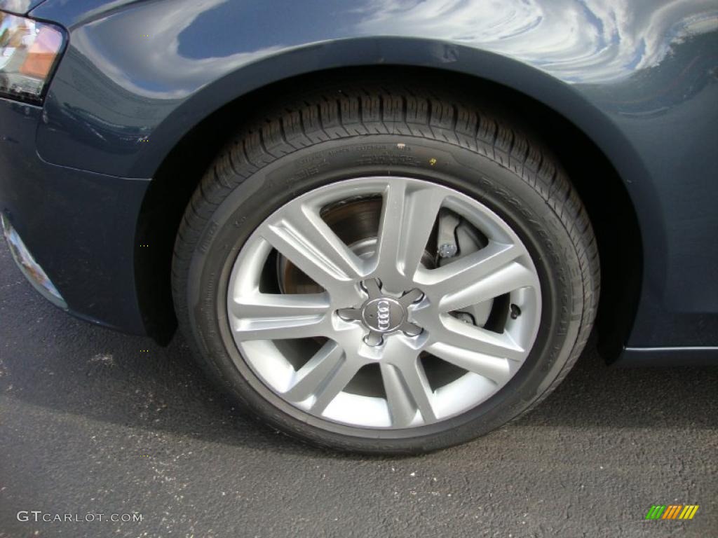 2011 A4 2.0T quattro Sedan - Meteor Grey Pearl / Light Gray photo #28