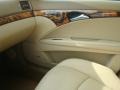 Black - E 350 4Matic Sedan Photo No. 22