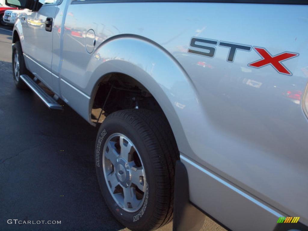 2010 F150 STX Regular Cab - Ingot Silver Metallic / Medium Stone photo #4