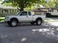 2004 Lunar Mist Metallic Toyota Tacoma V6 TRD Xtracab 4x4  photo #17