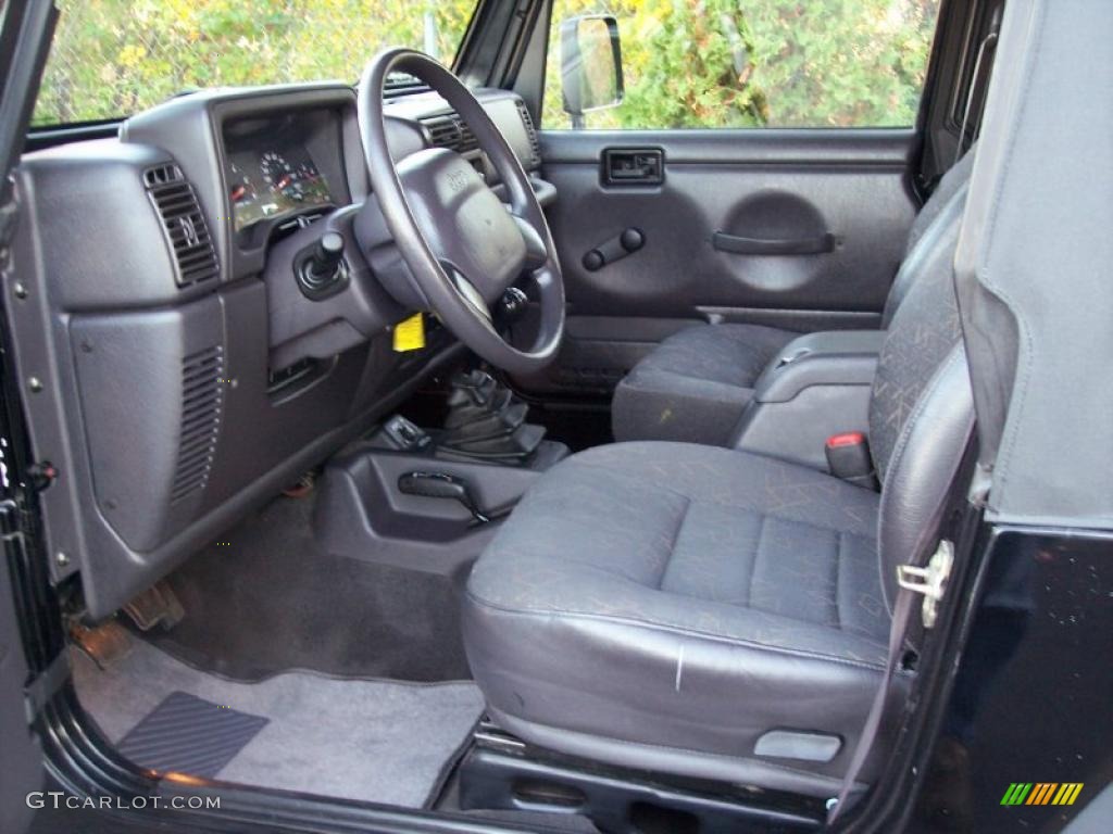 Agate Black Interior 2002 Jeep Wrangler SE 4x4 Photo #39043291