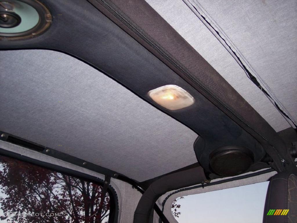 2002 Wrangler SE 4x4 - Black / Agate Black photo #43