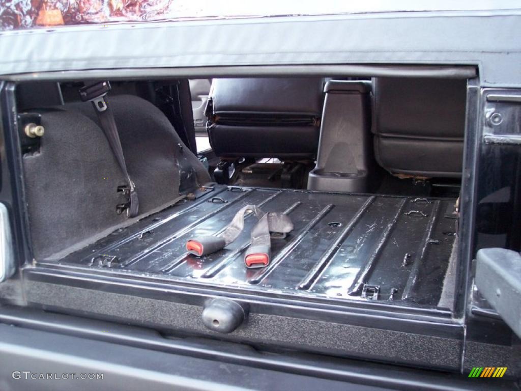 2002 Wrangler SE 4x4 - Black / Agate Black photo #48