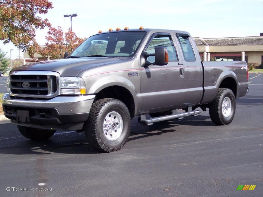 2004 F250 Super Duty XLT SuperCab 4x4 - Dark Shadow Grey Metallic / Medium Flint photo #9