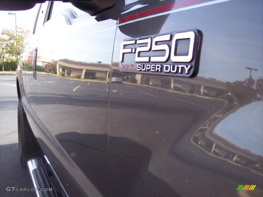 2004 F250 Super Duty XLT SuperCab 4x4 - Dark Shadow Grey Metallic / Medium Flint photo #27