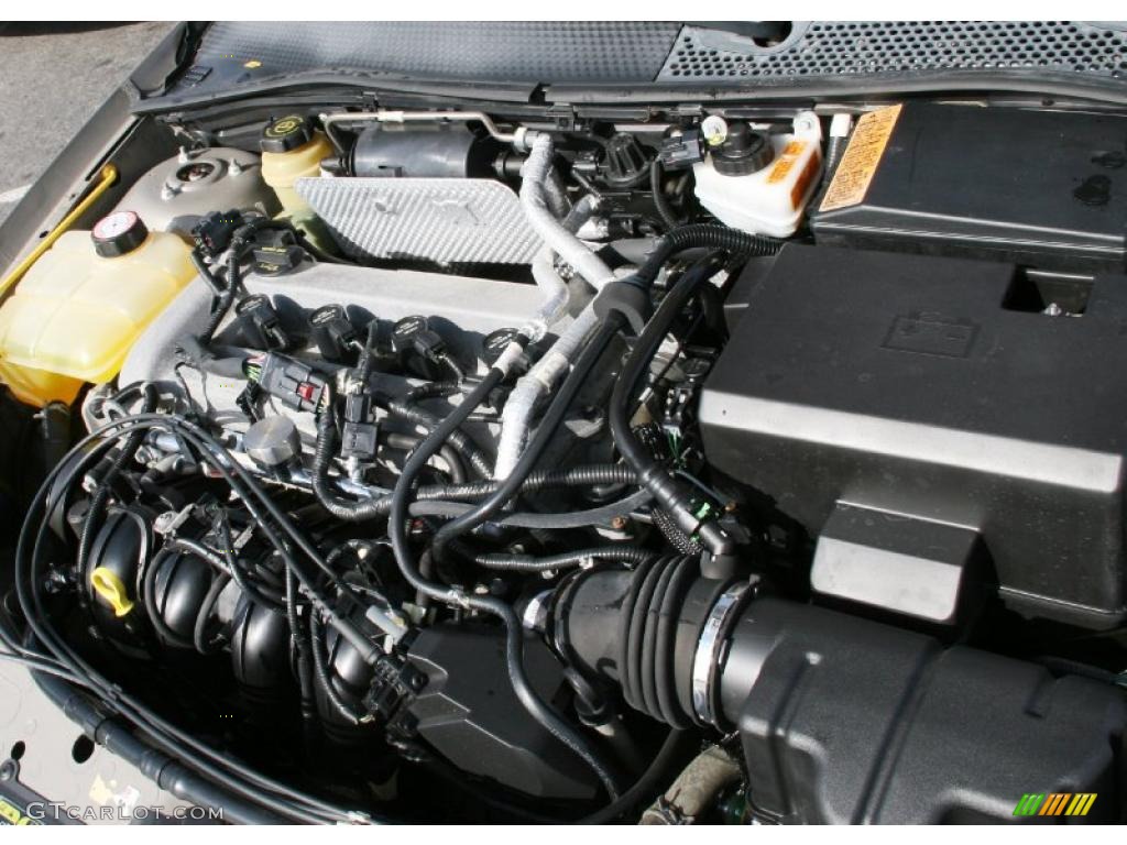 2004 Ford Focus SE Sedan 2.3 Liter DOHC 16-Valve 4 Cylinder Engine Photo #39045000