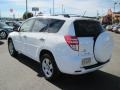 Super White - RAV4 I4 Photo No. 3
