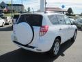 Super White - RAV4 I4 Photo No. 5