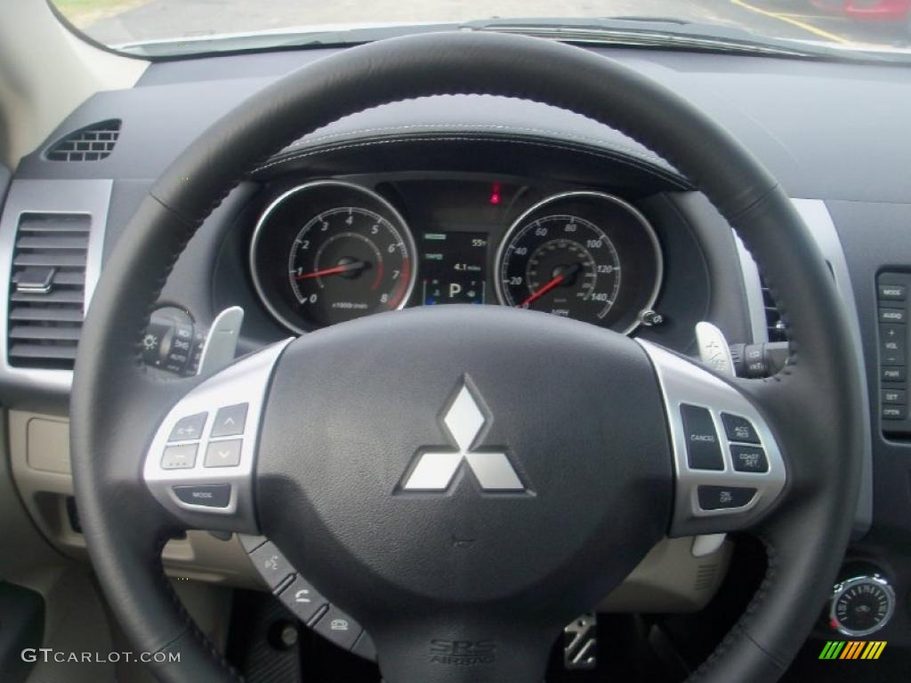 2011 Mitsubishi Outlander GT AWD Beige Steering Wheel Photo #39047080