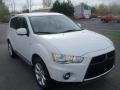 Diamond White Pearl 2011 Mitsubishi Outlander GT AWD Exterior