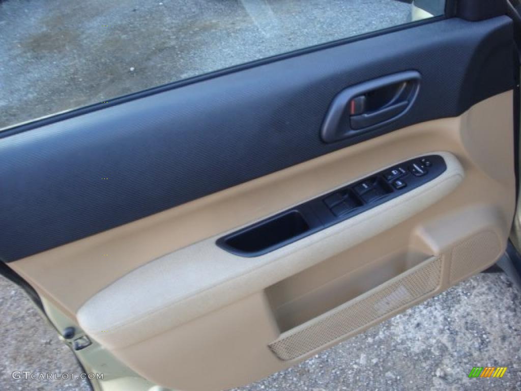 2004 Subaru Forester 2.5 X Beige Door Panel Photo #39048444