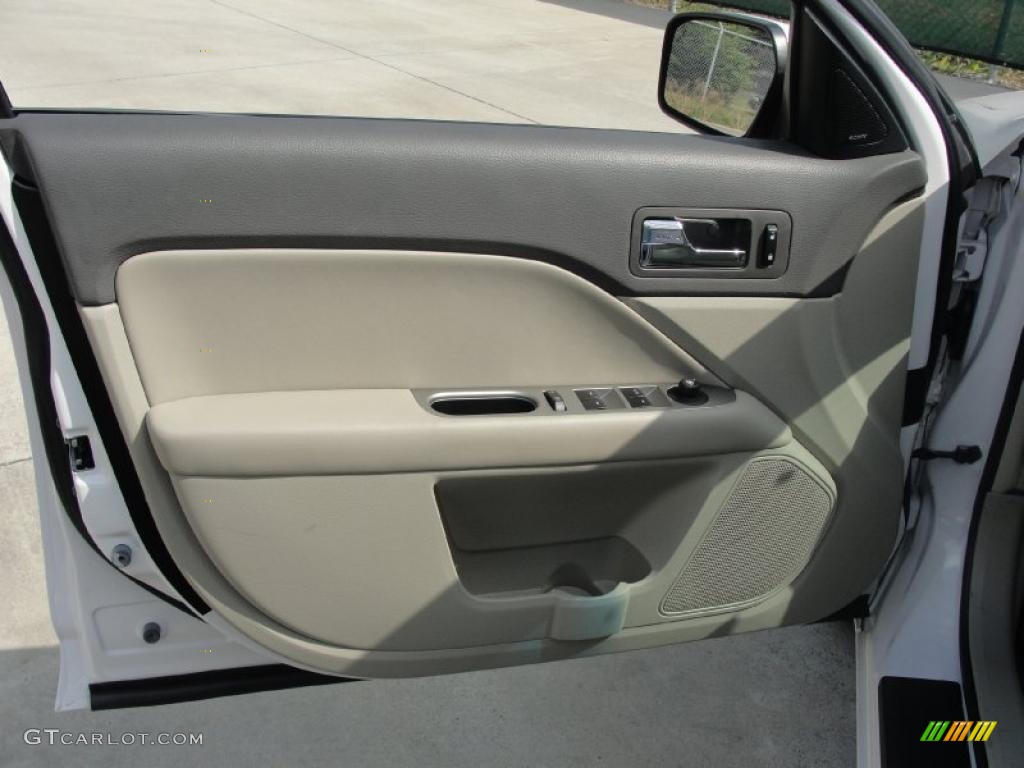 2010 Ford Fusion Hybrid Medium Light Stone Door Panel Photo #39049260