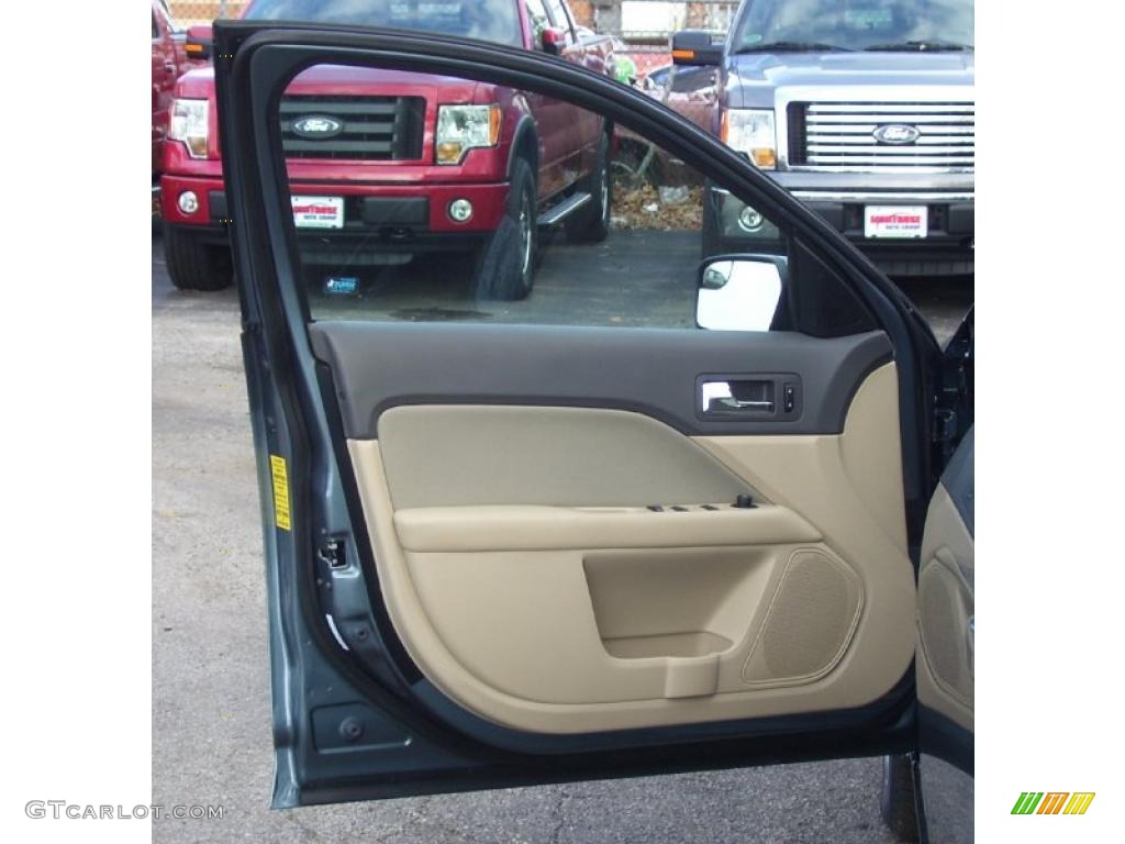 2011 Ford Fusion SE Camel Door Panel Photo #39050084