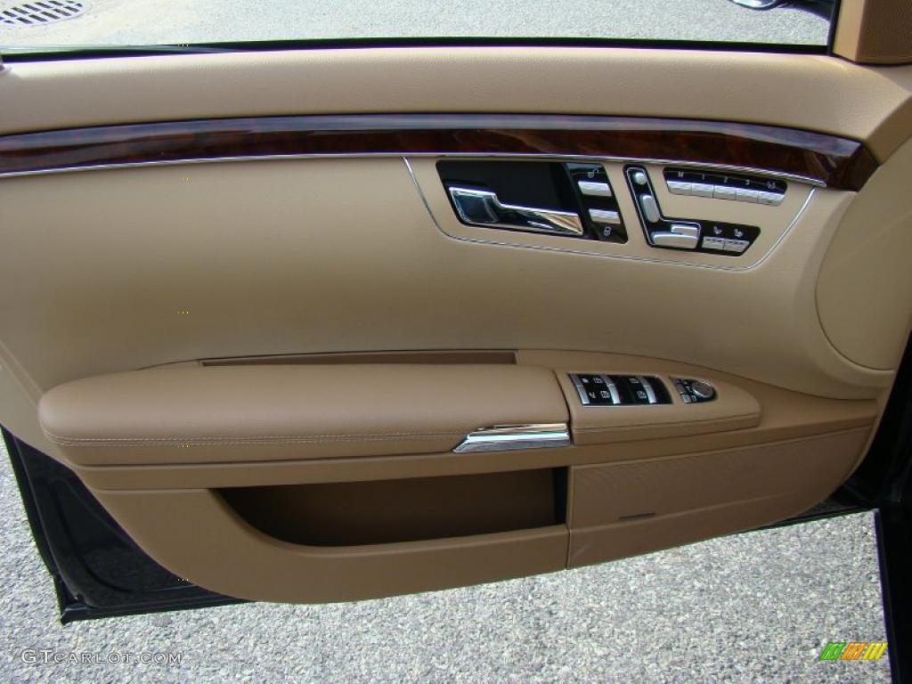 2009 Mercedes-Benz S 550 4Matic Sedan Savanna/Cashmere Door Panel Photo #39051158