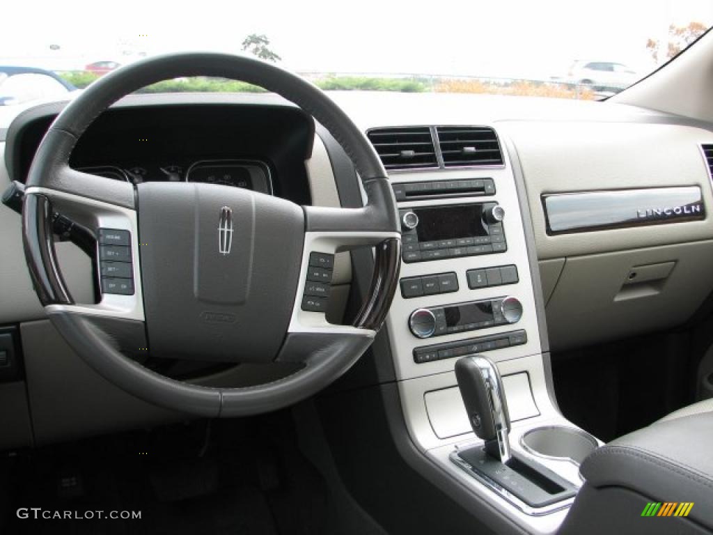 2008 Lincoln MKX AWD Medium Light Stone Dashboard Photo #39051972