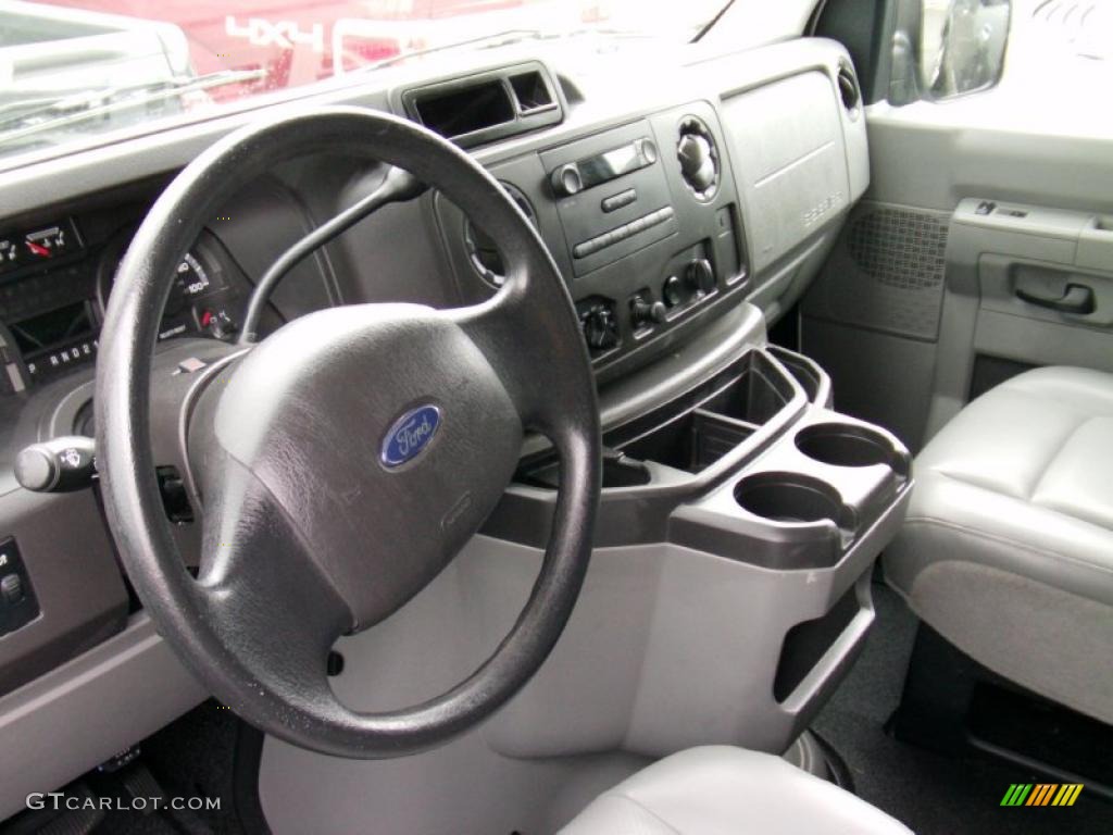 Medium Flint Interior 2010 Ford E Series Van E250 XL Commericial Photo #39052004