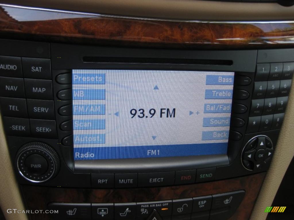 2008 Mercedes-Benz E 350 Sedan Controls Photo #39052900