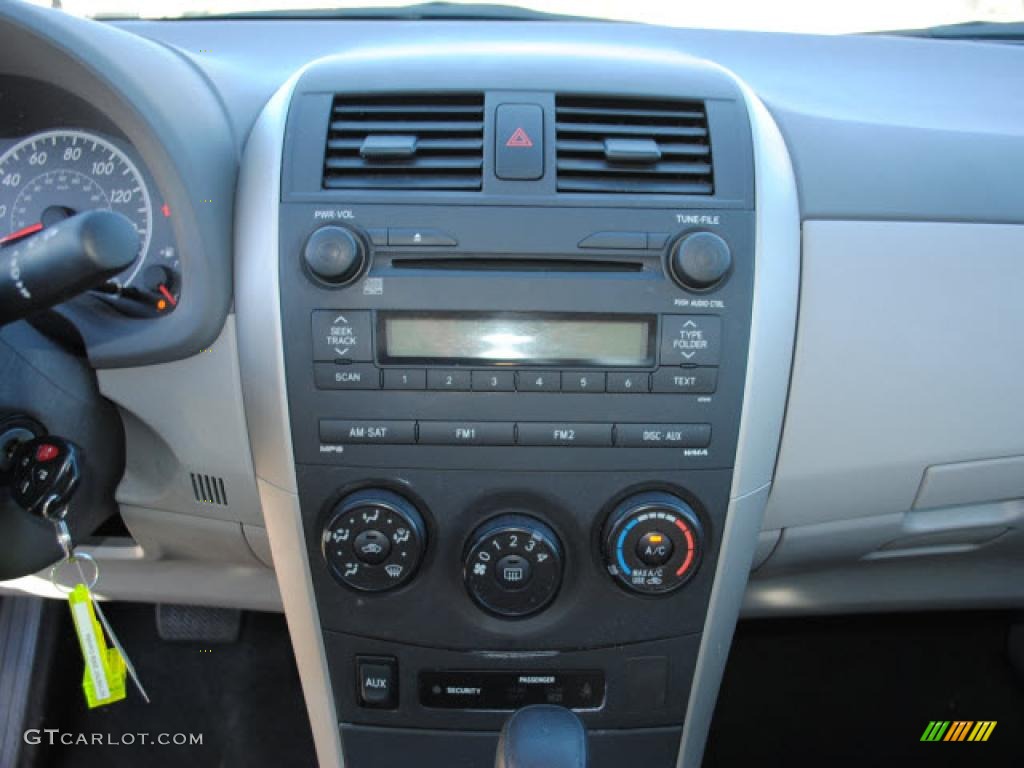 2009 Toyota Corolla Standard Corolla Model Controls Photo #39053580