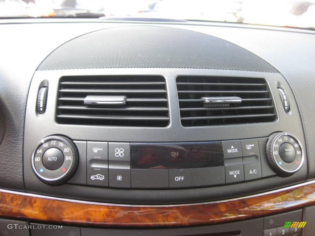 2008 Mercedes-Benz E 350 Sedan Controls Photo #39053652