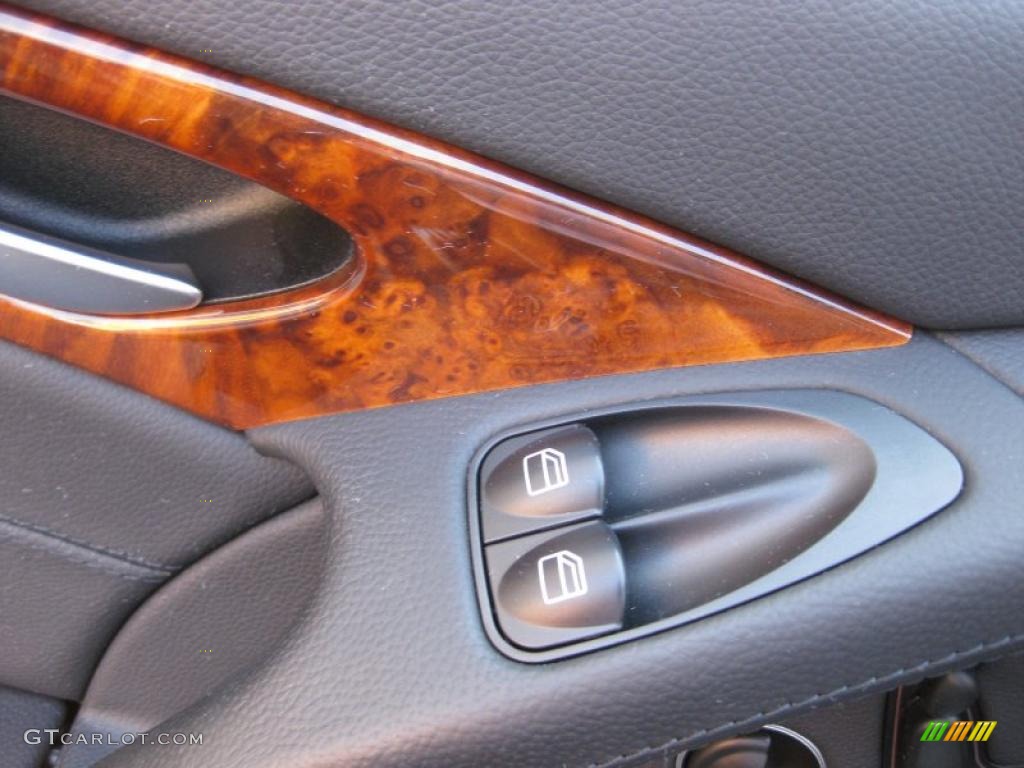 2009 Mercedes-Benz SL 550 Roadster Controls Photo #39053896