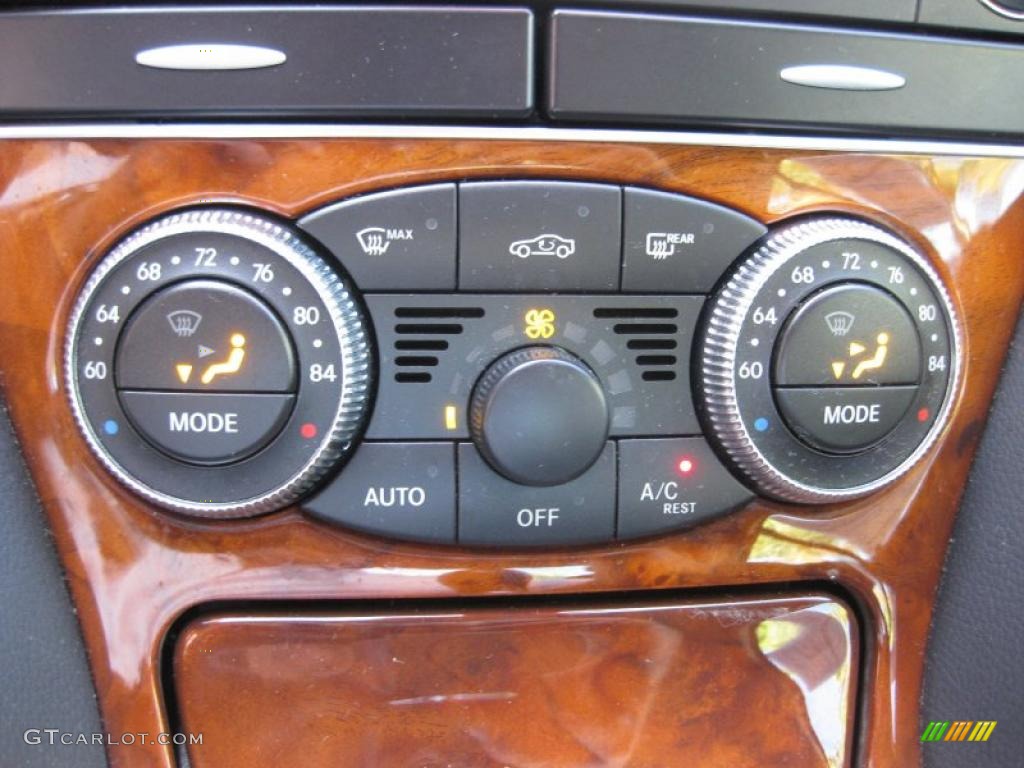 2009 Mercedes-Benz SL 550 Roadster Controls Photo #39054028