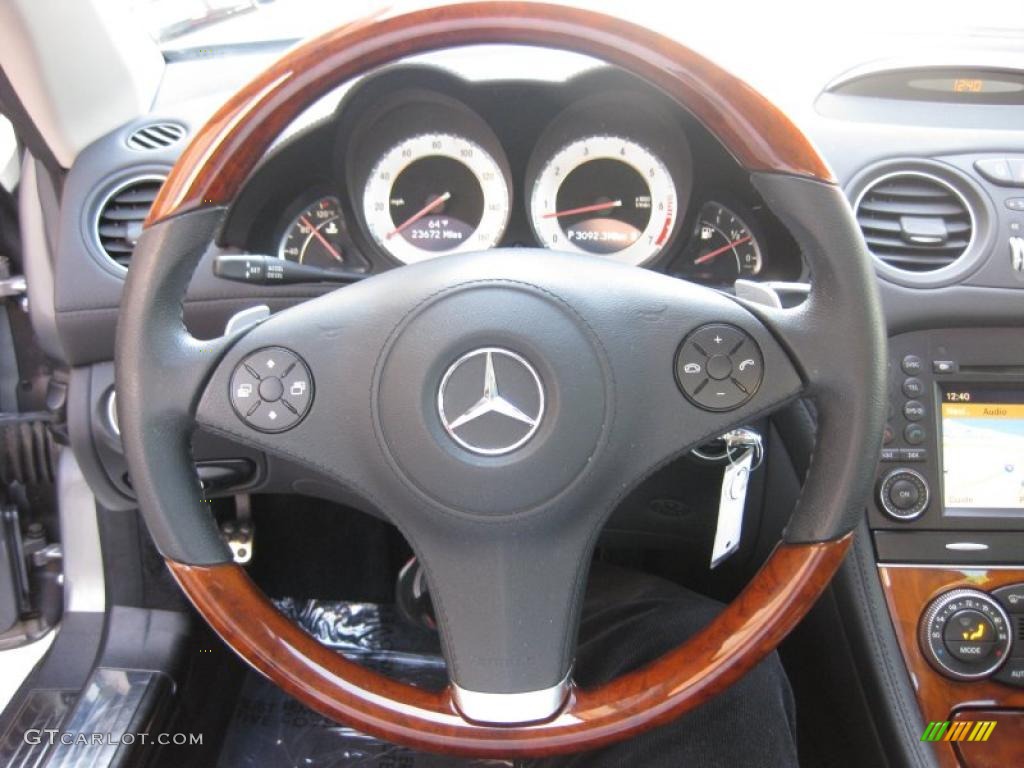 2009 Mercedes-Benz SL 550 Roadster Black Steering Wheel Photo #39054100